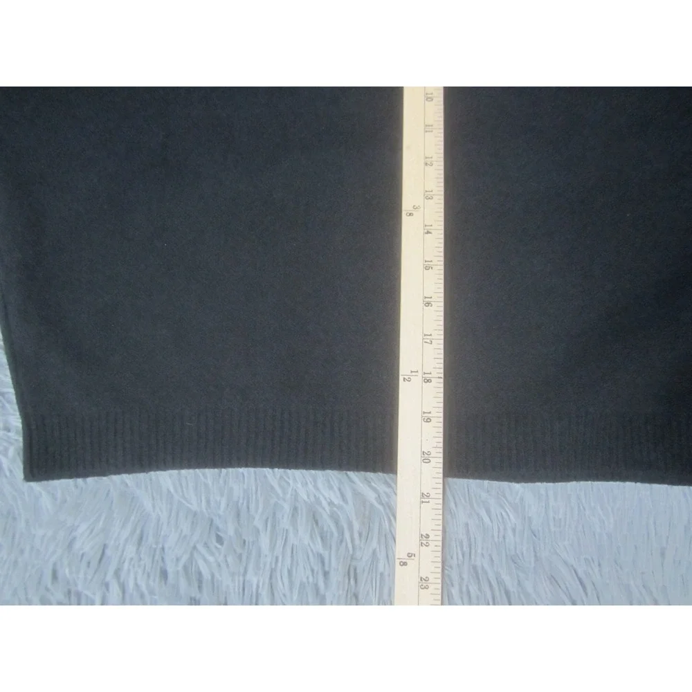 Free‎ People Womens Small Sweater Black Long Sleeve V-Neck Casual Knit - Picture 8 of 9